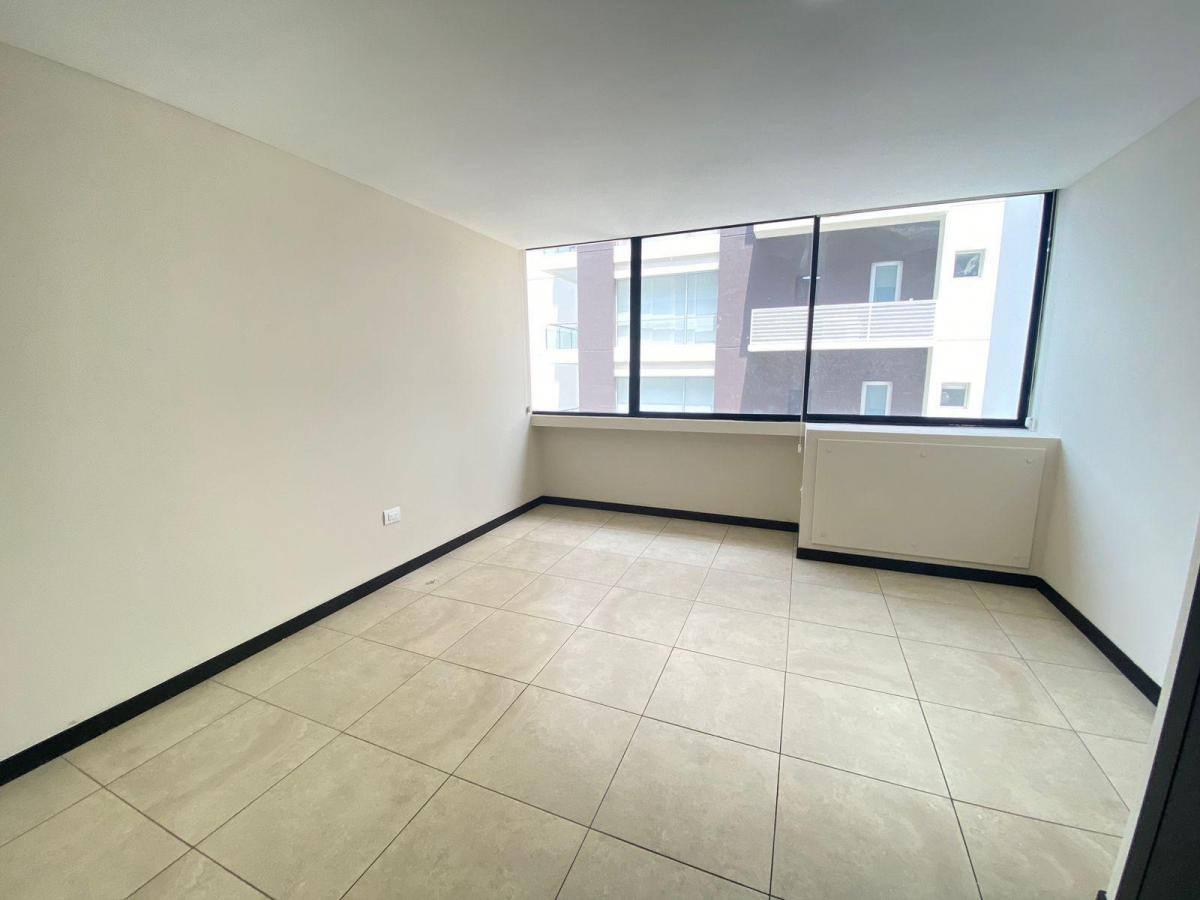 Departamento en Venta y Renta Esquinera en Torre Bellini, Puerto Santa Ana, Guayas — imagen 4