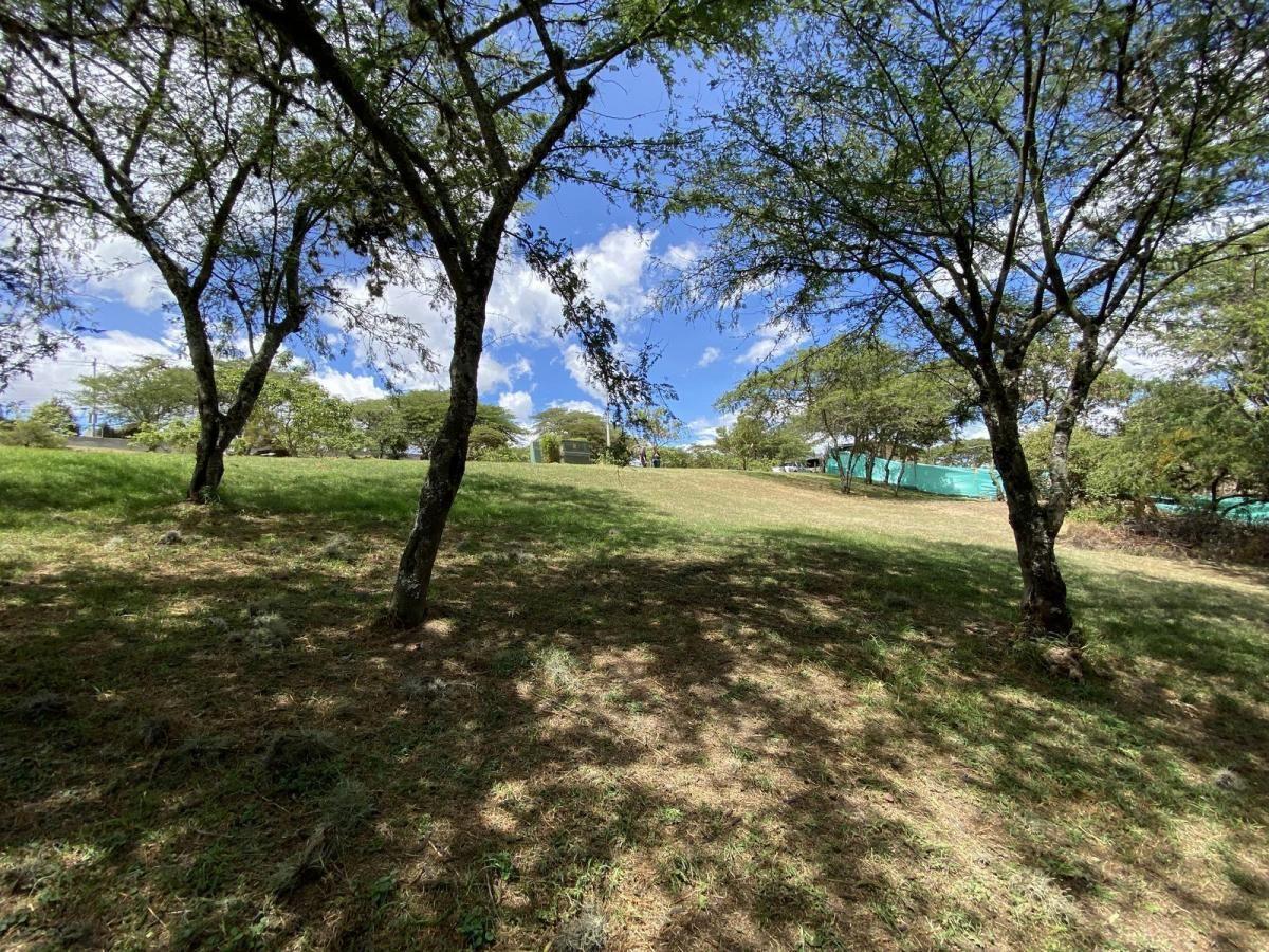 Venta de Terrenos de 1087 m² en La Urbanización La Quinta, Cumbayá — imagen 10