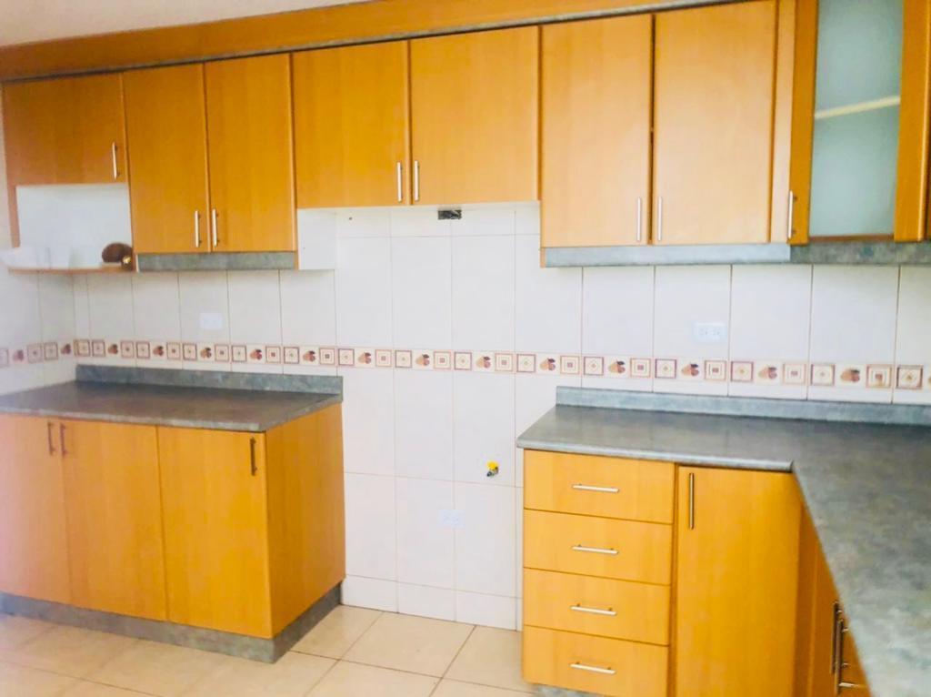Oportunidad Departamento Amplio 3 Dorm. - Machala a Una Cuadra Occidental — imagen 7
