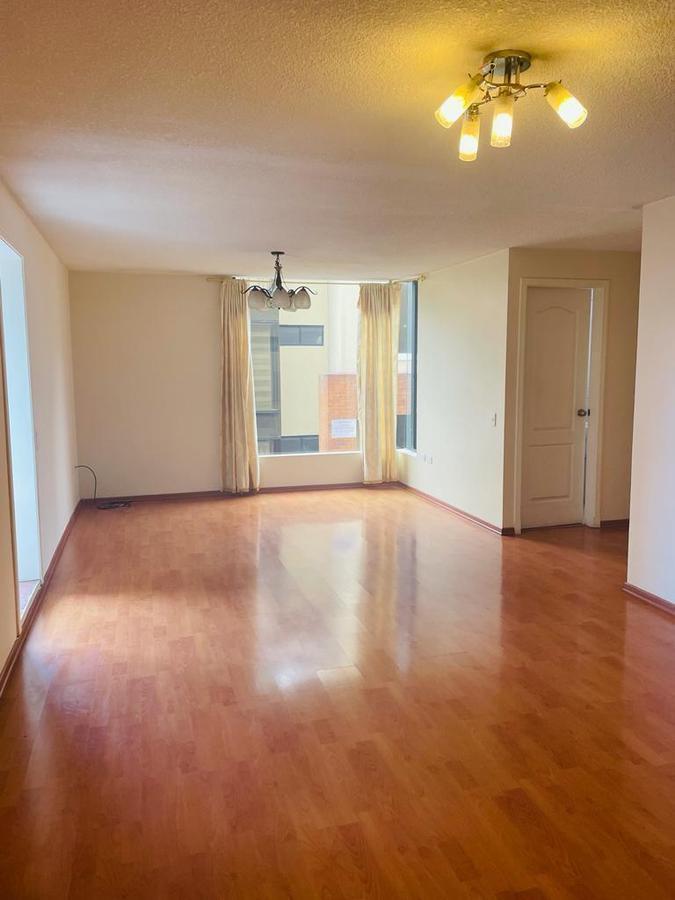 Oportunidad Departamento Amplio 3 Dorm. - Machala a Una Cuadra Occidental — imagen 6
