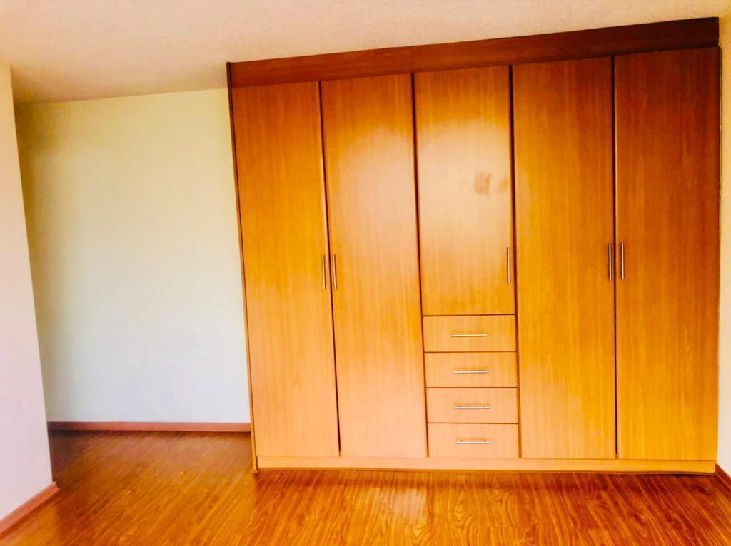 Oportunidad Departamento Amplio 3 Dorm. - Machala a Una Cuadra Occidental — imagen 3