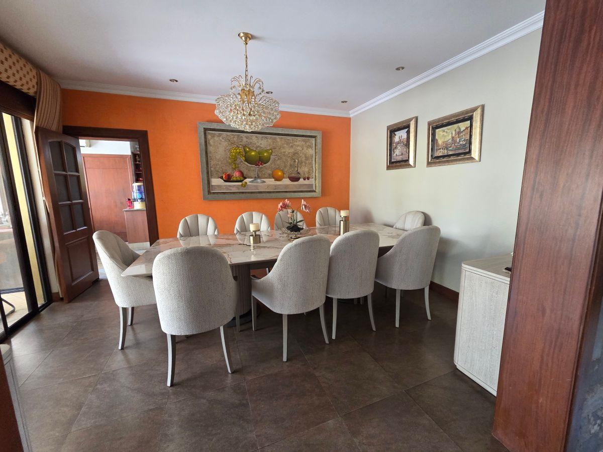 Entrelagos Casa de 408 m² con 5 Dorm., un Dormitorio en Planta Baja, y Piscina, Guayas — imagen 9