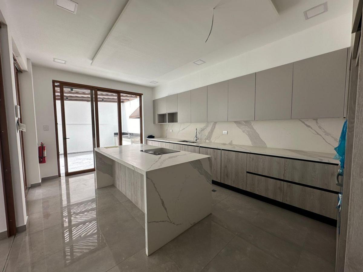 Venta Amplias y Hermosas Casas 3 Dorm., Piscina Propia, Conjunto Privado, Cumbayá — imagen 5