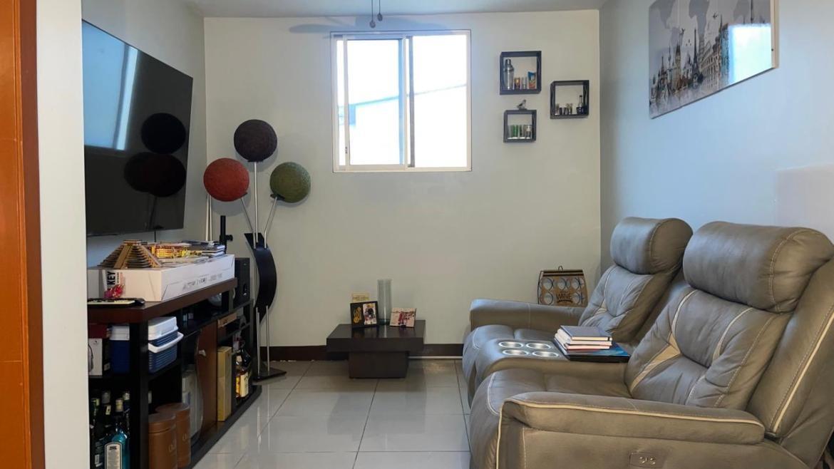 Casa en Venta, Urbanización Castilla – Vía a Samborondón, Guayas — imagen 4