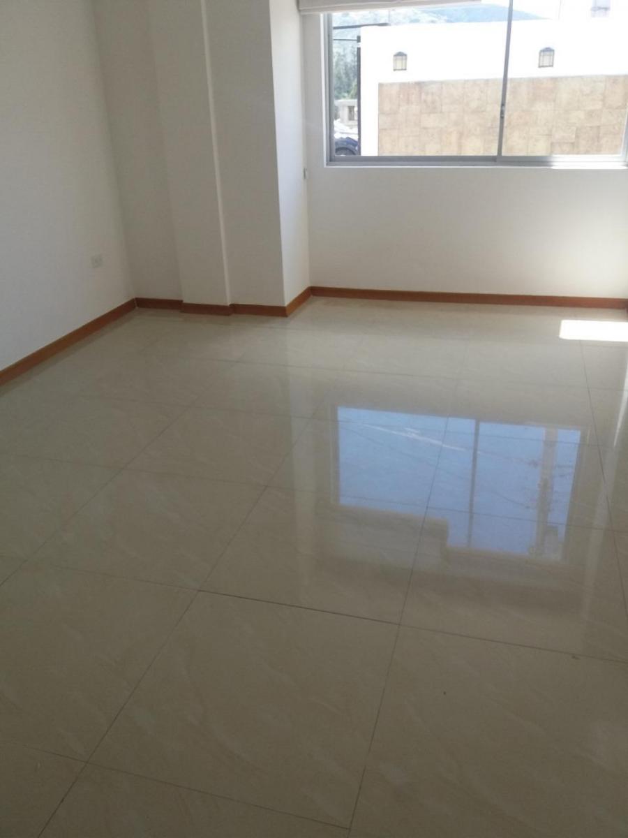 Vendo Bonita Casa en Urbanizacion San Francisco Sector La Espe — imagen 7