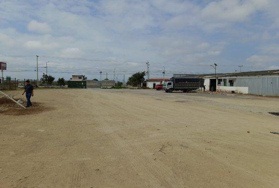 Se Vende Terreno Esquinero - Entrada de Sta. Elena - W. Sánchez — imagen 4