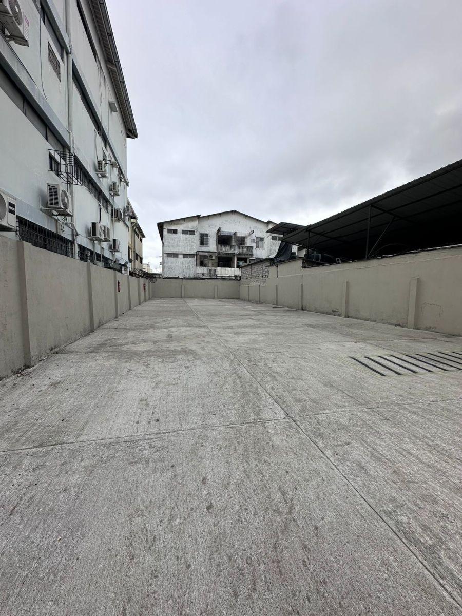 Terreno de 320 m² en Venta y Alquiler en Kennedy, Guayas — imagen 3