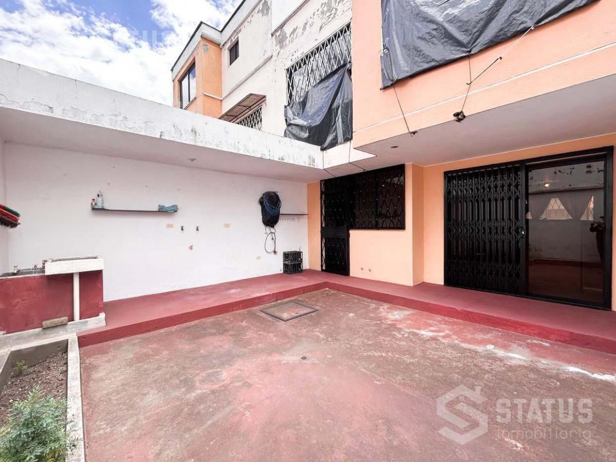 Venta de Casa con Terraza en Sangolquí Cerca Estadio de Inchalillo — imagen 6