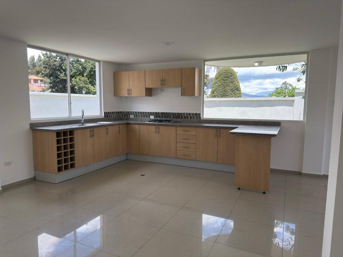 Casa en Venta en Cashapamba Urbanizacion Provada San Ignacio: 2 Habitaciones 105.000 — imagen 10