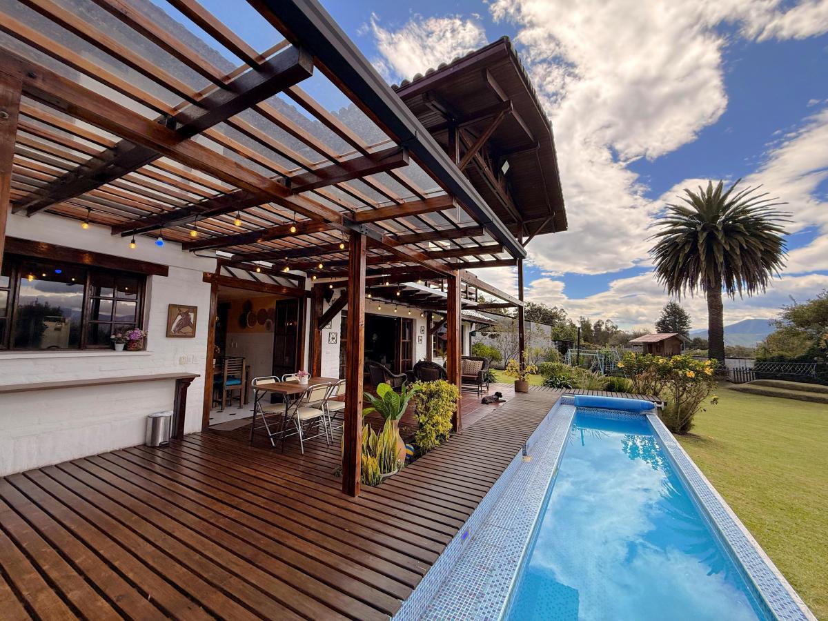 Casa en Venta con Piscina Los Chillos Ontaneda Urbanización Privada — imagen 10