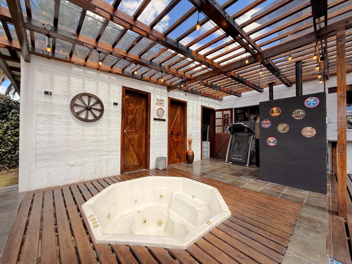 Casa en Venta con Piscina Los Chillos Ontaneda Urbanización Privada — imagen 3