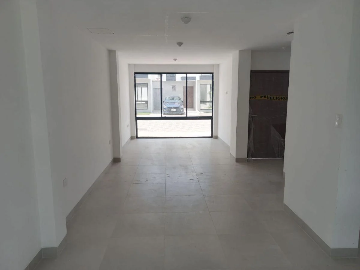 Venta de Casa en Urb. Narcisa Club, Ave Narcisa de Jesús. 3 Dorm.. Guayas — imagen 8