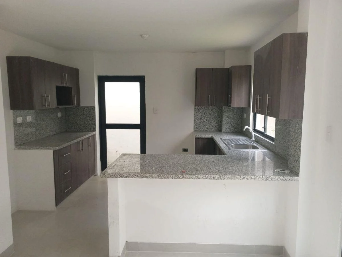 Venta de Casa en Urb. Narcisa Club, Ave Narcisa de Jesús. 3 Dorm.. Guayas — imagen 7