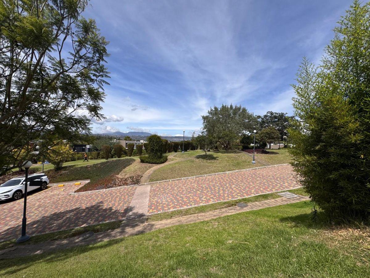 Hermoso Terreno Plano de Venta en Villa Fontana, Puembo! Frente a Arrayanes! — imagen 9