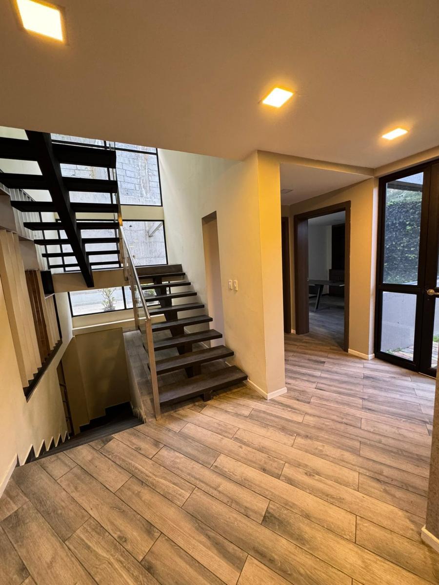 Venta Casa 4 Dormitoros Guapulo Norte de Quito — imagen 8