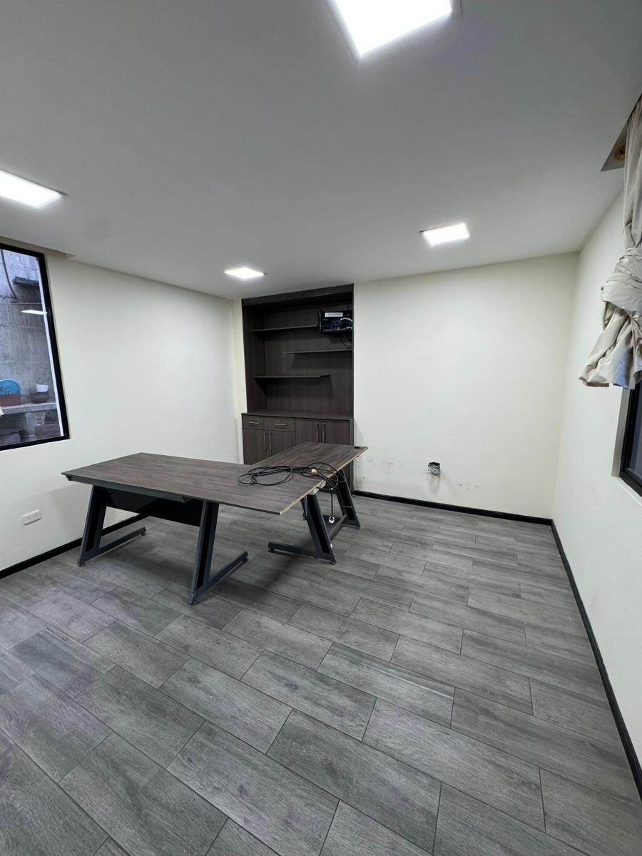 Venta Casa 4 Dormitoros Guapulo Norte de Quito — imagen 7