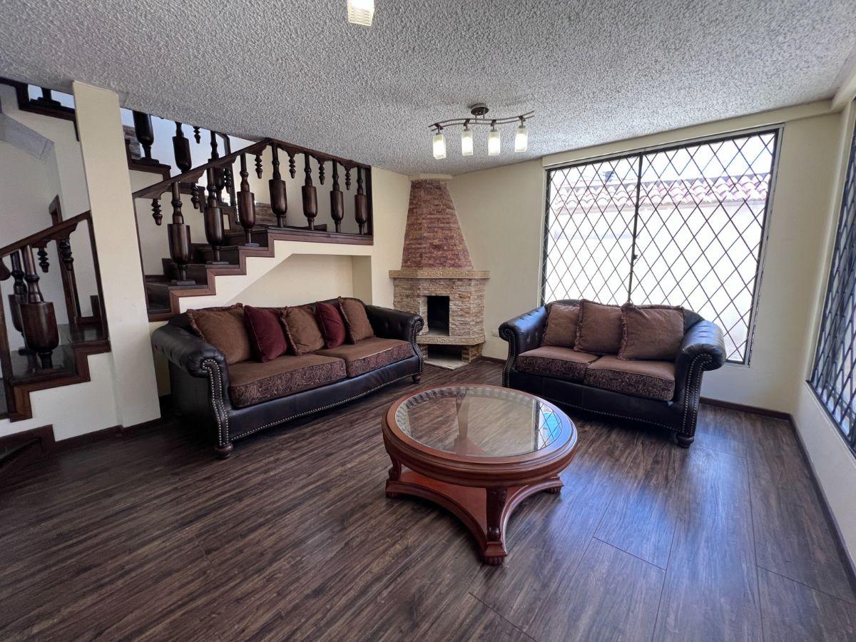 Casa de 7 Dorm. en Venta –las Pencas, Cuenca, Azuay — imagen 9