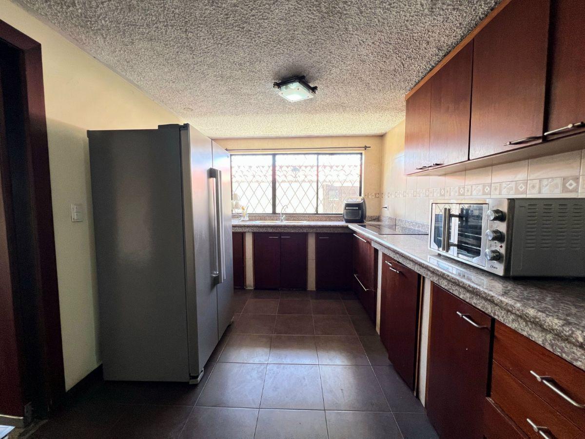 Casa de 7 Dorm. en Venta –las Pencas, Cuenca, Azuay — imagen 5