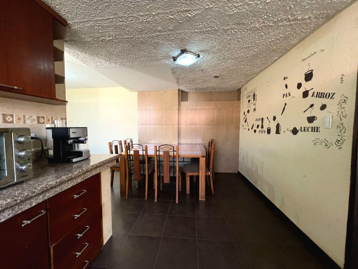 Casa de 7 Dorm. en Venta –las Pencas, Cuenca, Azuay — imagen 3