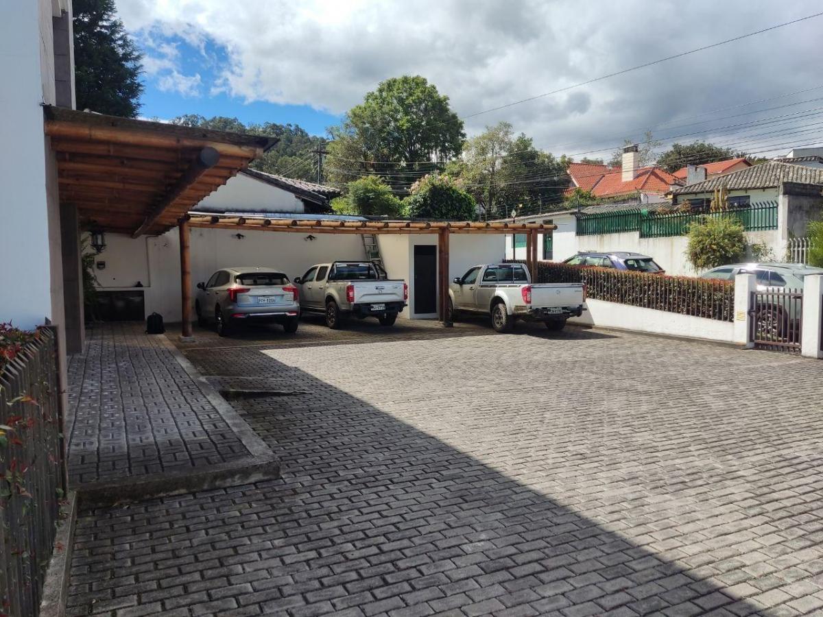 Venta Casa Exclusiva Dos Plantas Dentro de Urb Privada Los Chillos — imagen 7