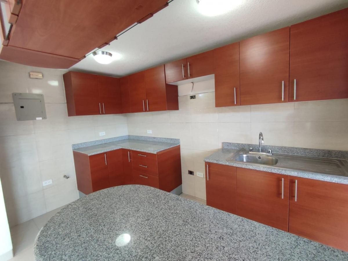 Vendo Casa en Conjunto, Sector El Tingo en El Valle de Chillos $73.000 — imagen 7