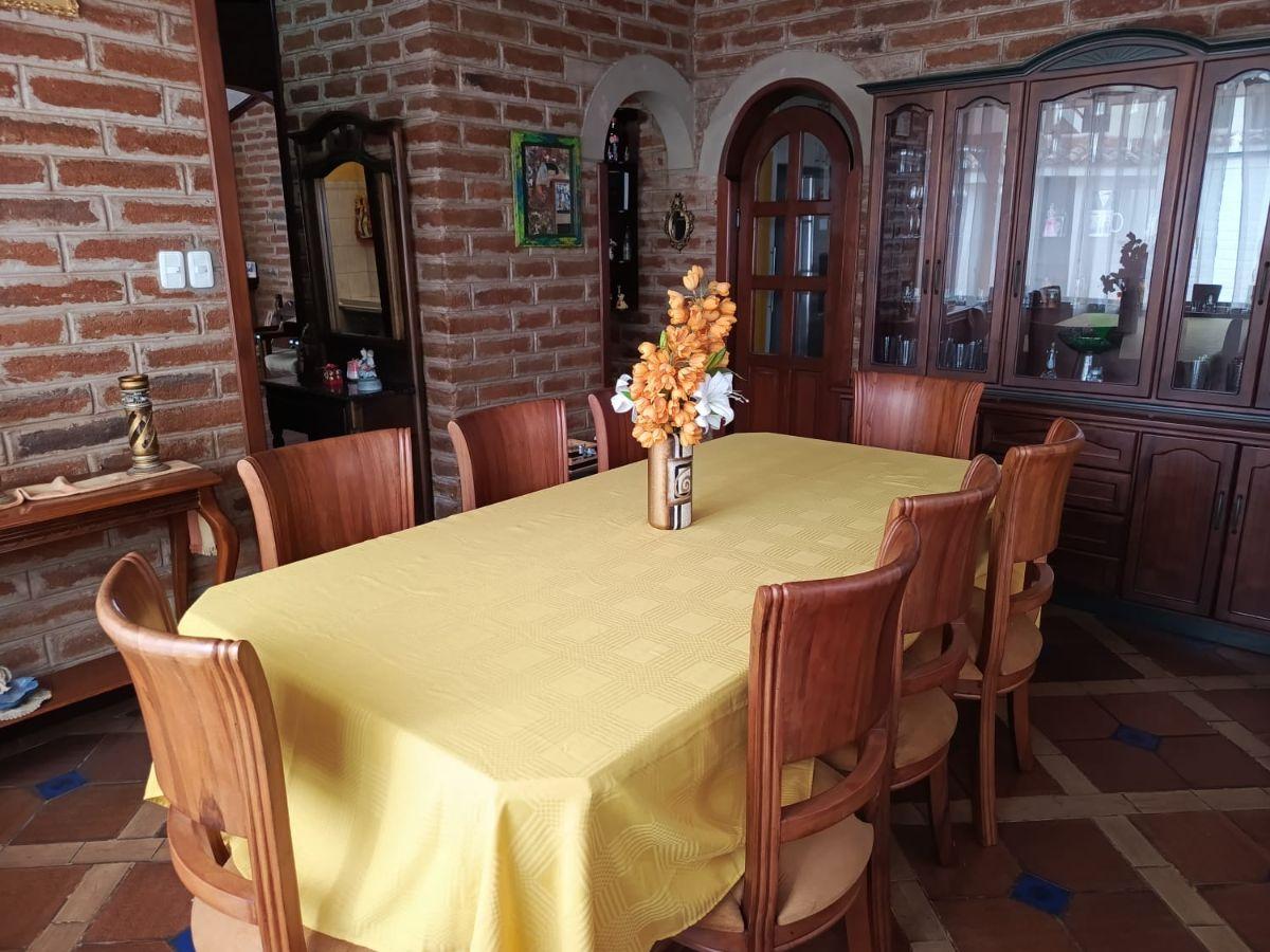 Vendo Casa con Elegante Estilo Rustico en Urb Shyris San Antonio de Pichincha — imagen 8