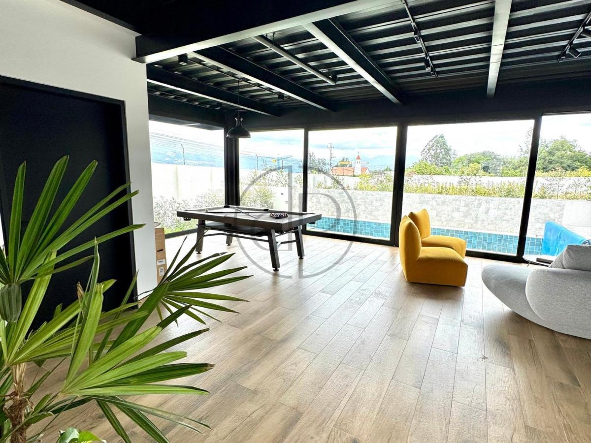 Puembo - Sector La Gruta 588.61 m² en Venta Terreno Unifamiliar Cos 100 % — imagen 4