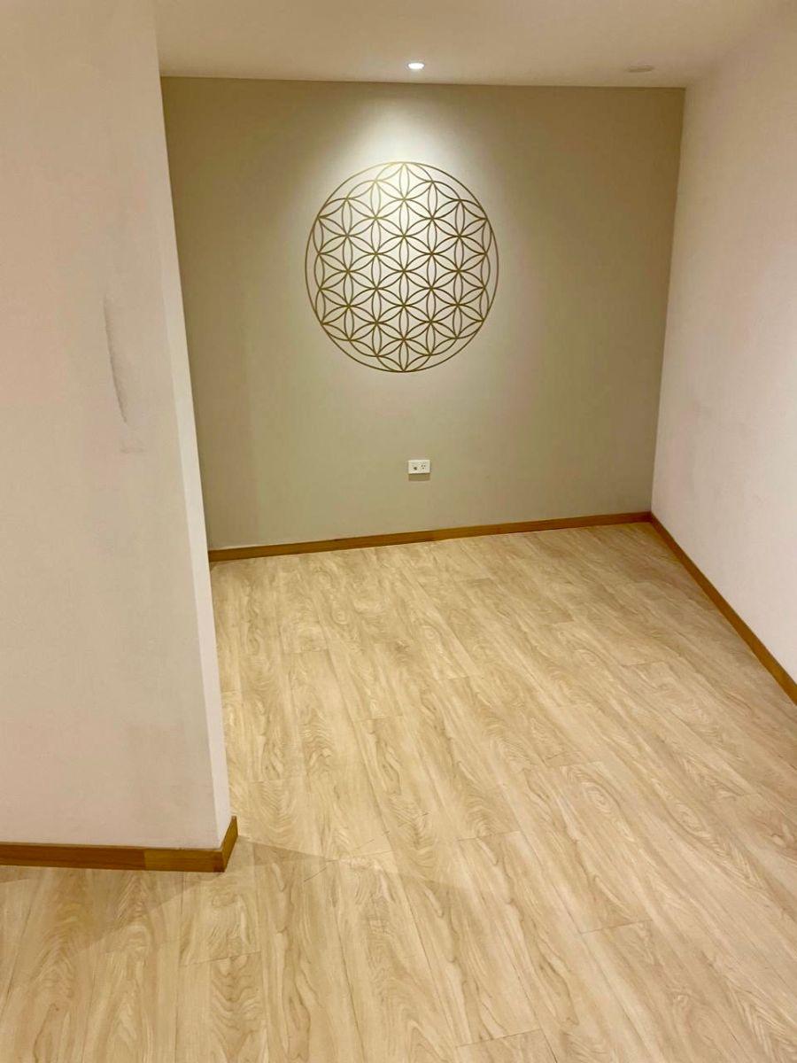 Oficina de Venta o Renta en Centro de Negocios Cumbayá en Av Oswaldo Guayasamin — imagen 10