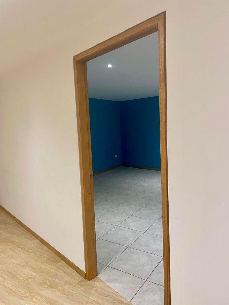 Oficina de Venta o Renta en Centro de Negocios Cumbayá en Av Oswaldo Guayasamin — imagen 6