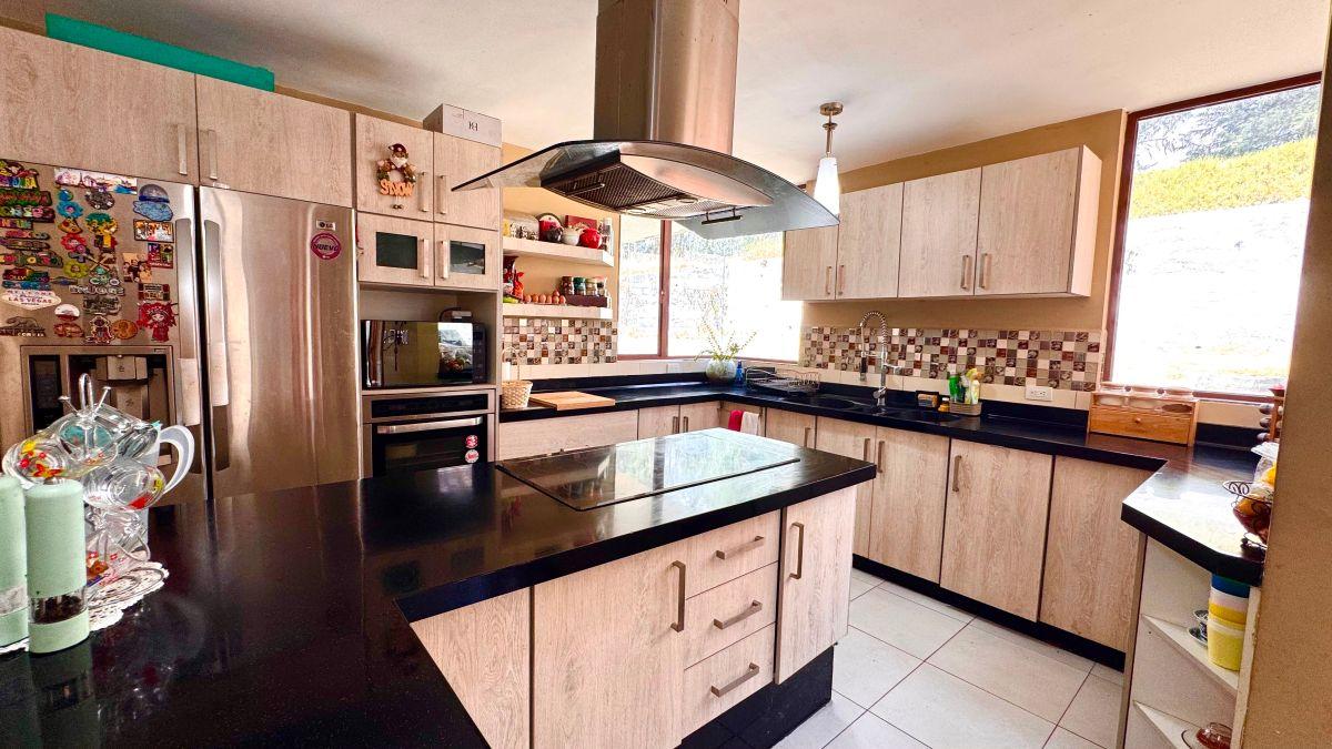 Casa con Terreno en Venta Sector La Macarena 2/conocoto — imagen 7