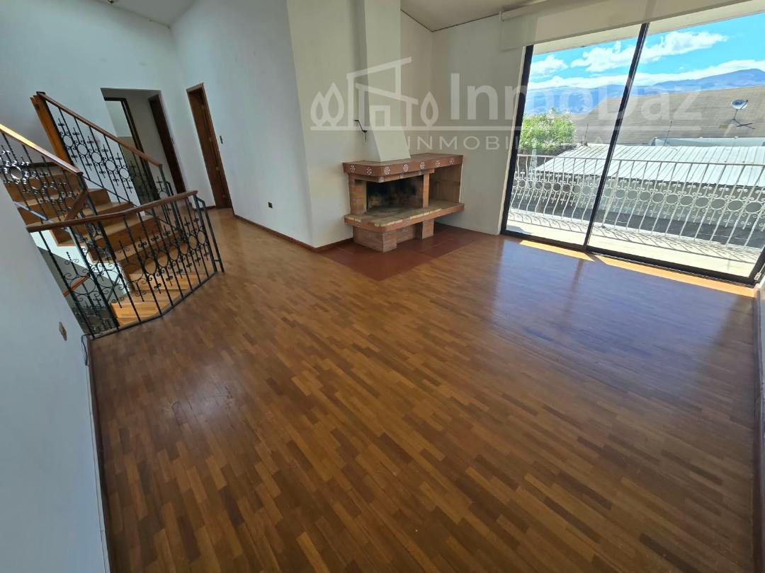 Vendo Casa en Cumbayá Sector del Reservorio (Jacaranda) — imagen 4