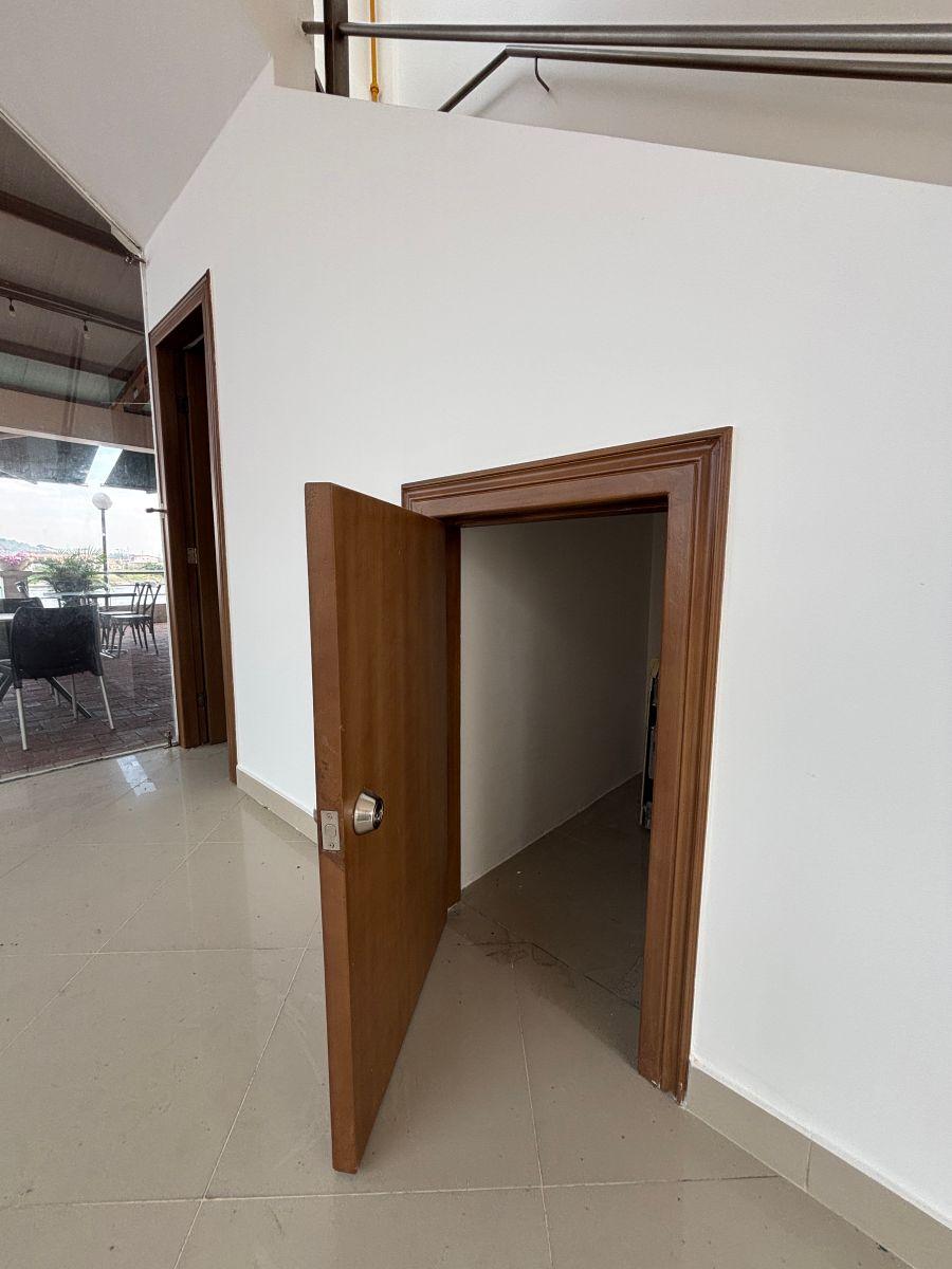 Venta de Local Comercial de 90 m², Centro Comercial Mix Center (Oportunidad Solo de Contado), Guayas — imagen 5