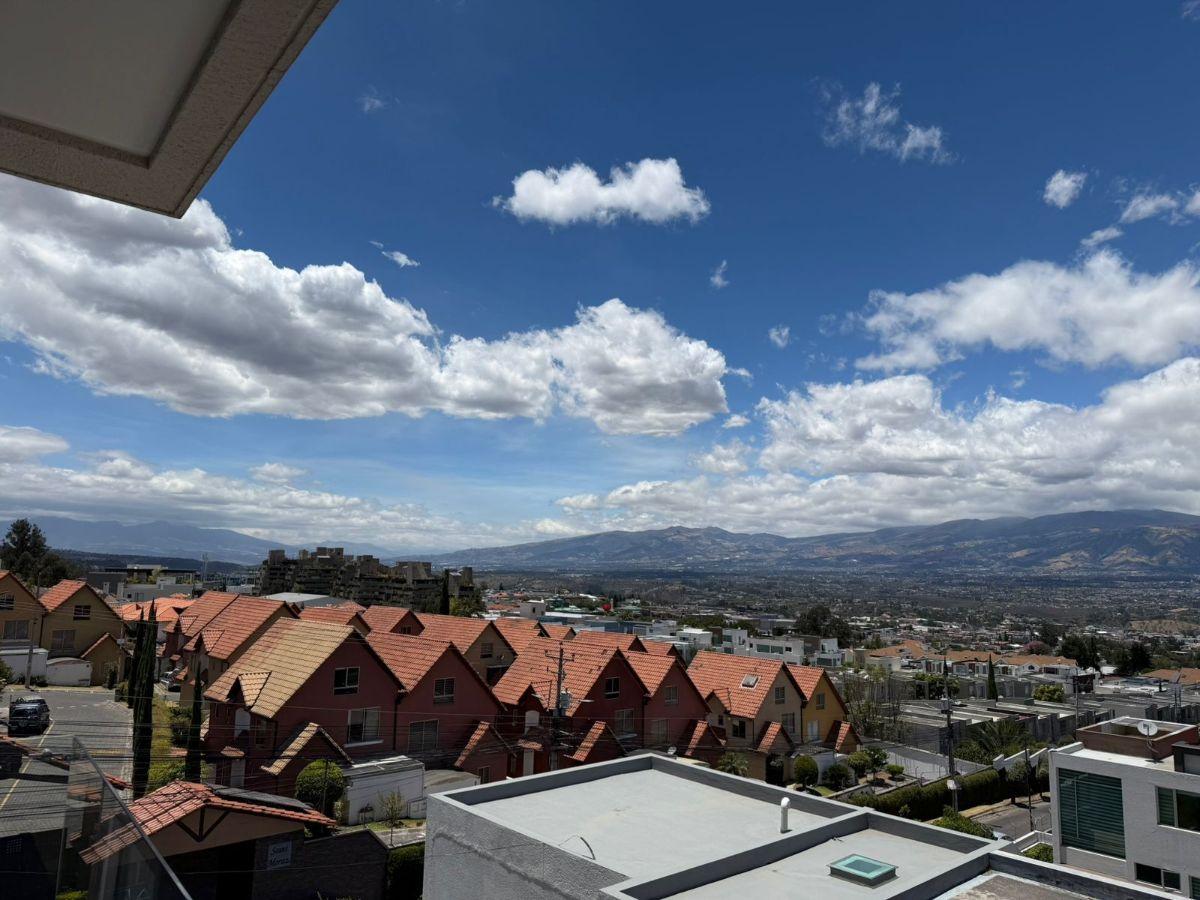 Venta Departamento Amoblado con Diseño y Muebles Koia – San Juan de Cumbayá — imagen 5