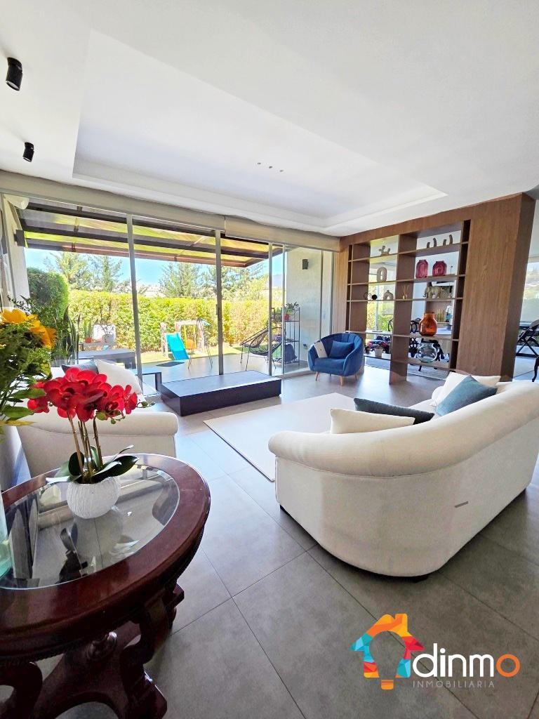 Departamento en Planta Baja con Jardin Venta Cumbaya — imagen 10