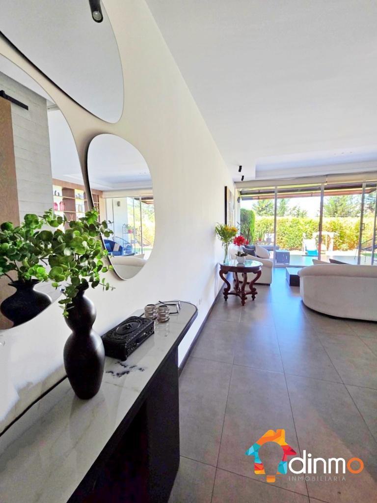 Departamento en Planta Baja con Jardin Venta Cumbaya — imagen 6