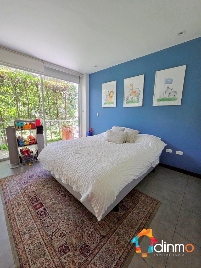 Departamento en Planta Baja con Jardin Venta Cumbaya — imagen 4