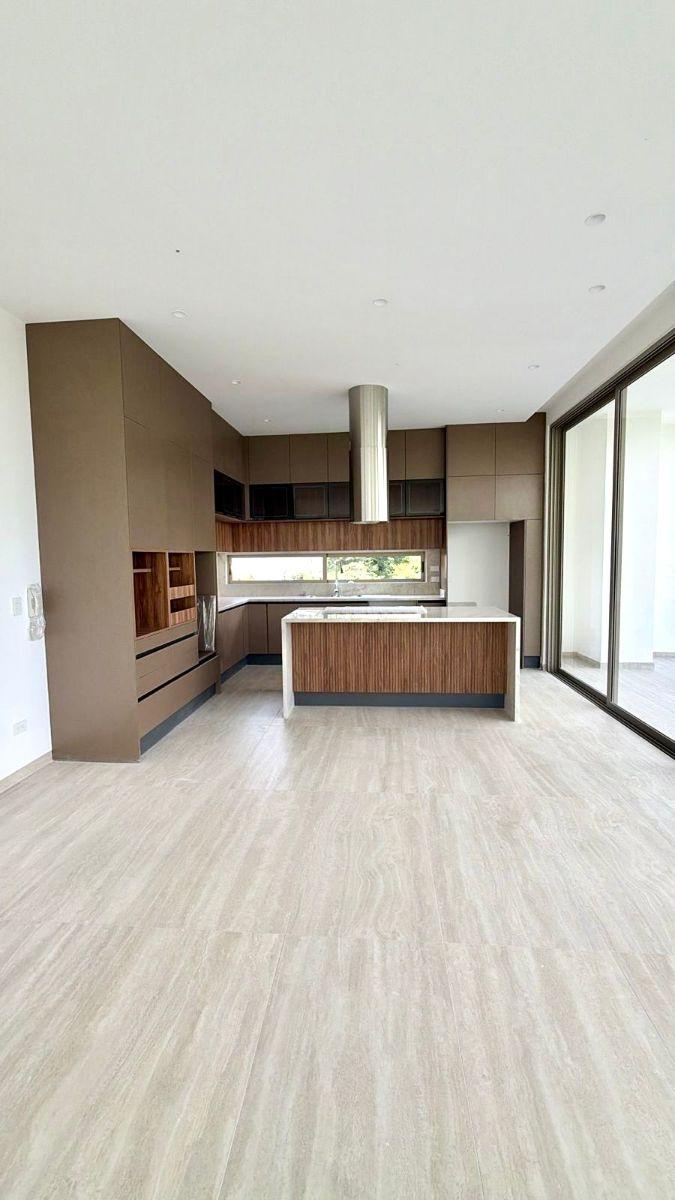 Penthouse de Lujo de 284 m² con 3 Habitaciones en Venta en San Patricio de Cumbayá — imagen 8