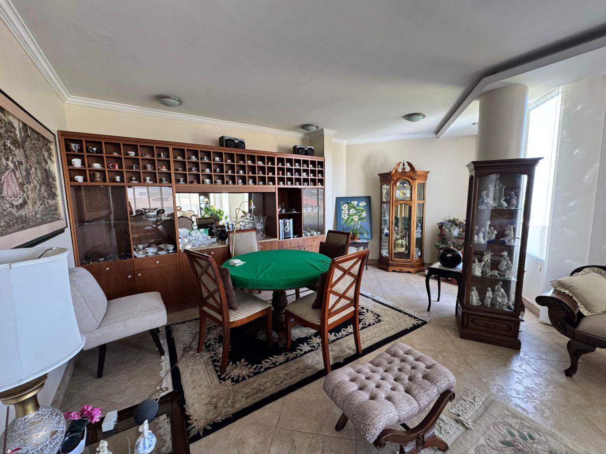 En Venta Casa de 329 m² con 3 Dorm. en Cumbayá — imagen 7