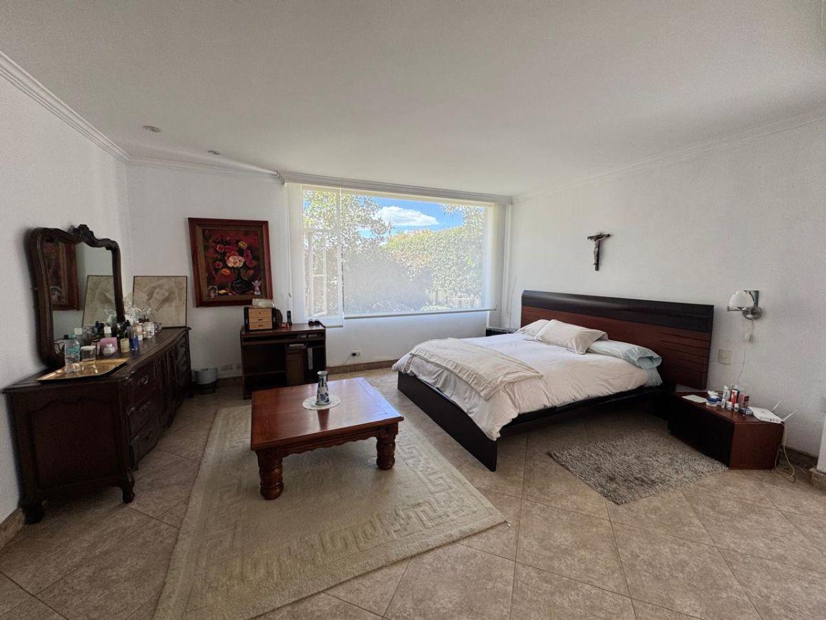 En Venta Casa de 329 m² con 3 Dorm. en Cumbayá — imagen 5