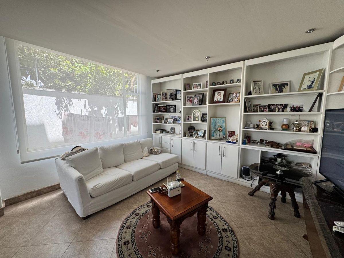 En Venta Casa de 329 m² con 3 Dorm. en Cumbayá — imagen 4