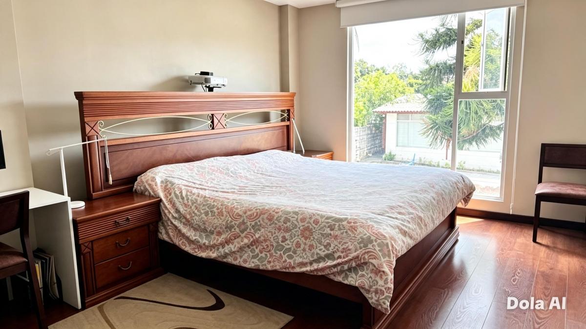 Casa en Venta en Tumbaco, Sector Colegio Shakespeare – 3 Dorm., Jardín y Jacuzzi — imagen 9