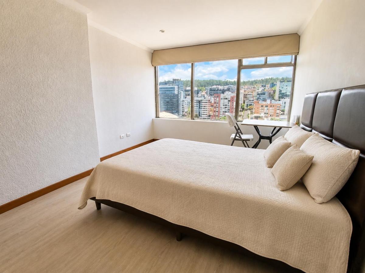 Vendo Amplio Departamento de 180 m en La República del Salvador, con Balcón — imagen 5
