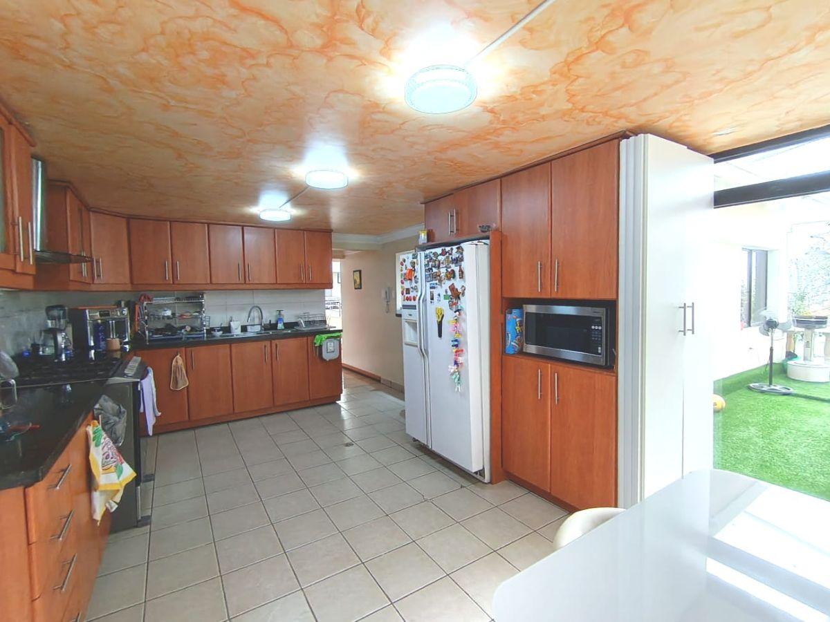 Venta Casa de 1008 m² con 4 Habitaciones, en El Pinar Alto — imagen 6