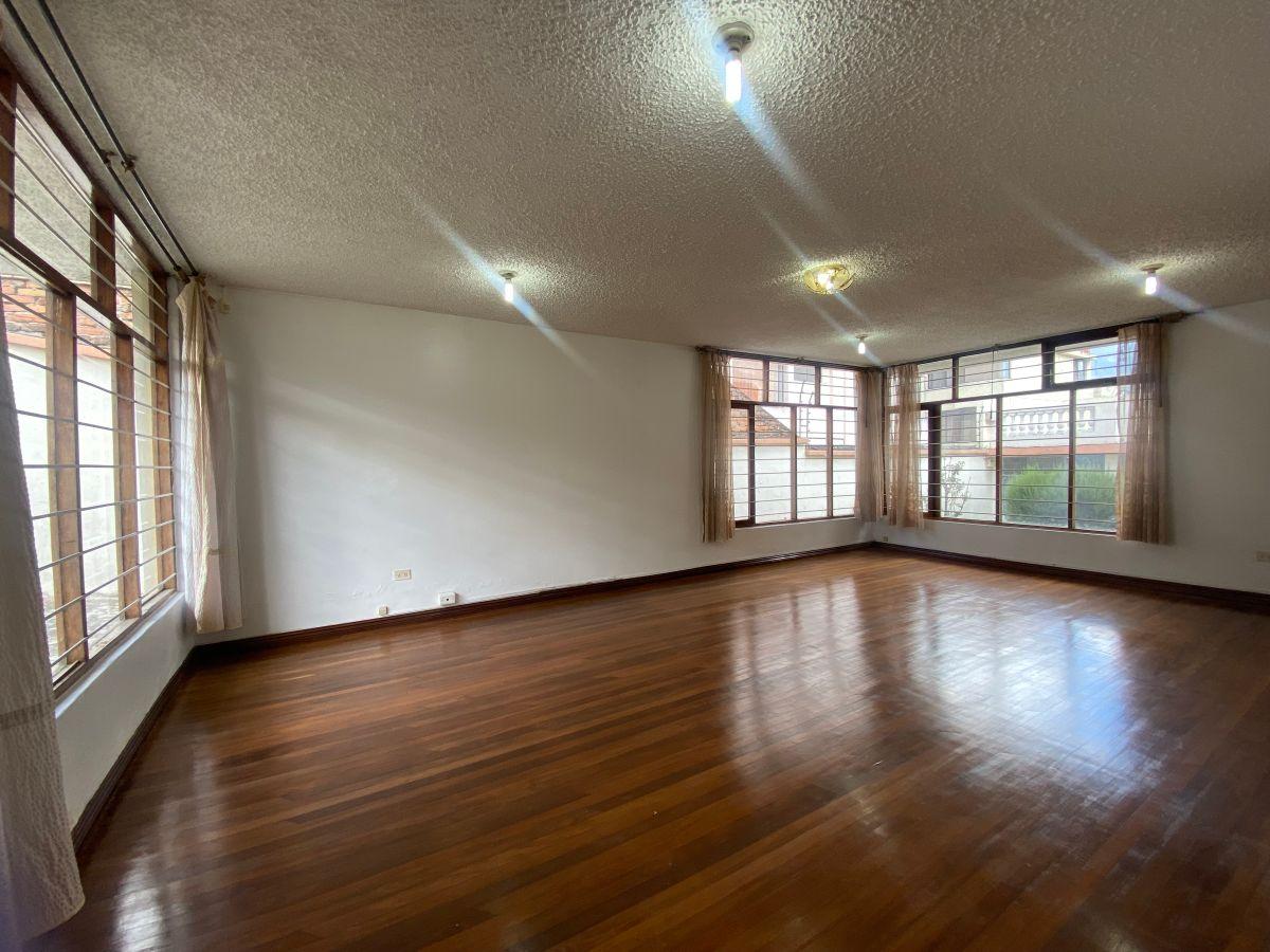 Casa en El Batán con 348 m² y 7 Recámaras en Venta — imagen 9