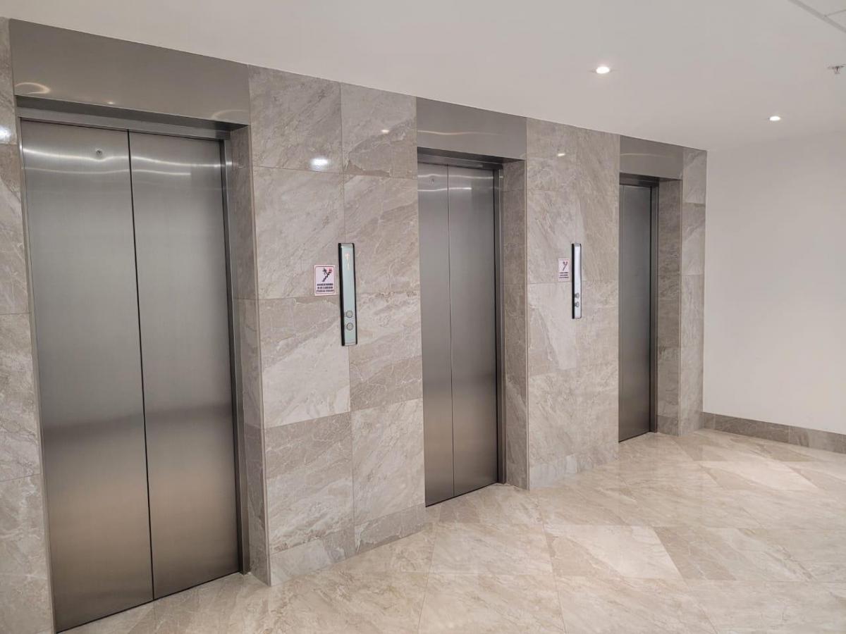 Se Vende Oficina Edificio Platinium I, Ciudad Milenium (Monij), Guayas — imagen 4