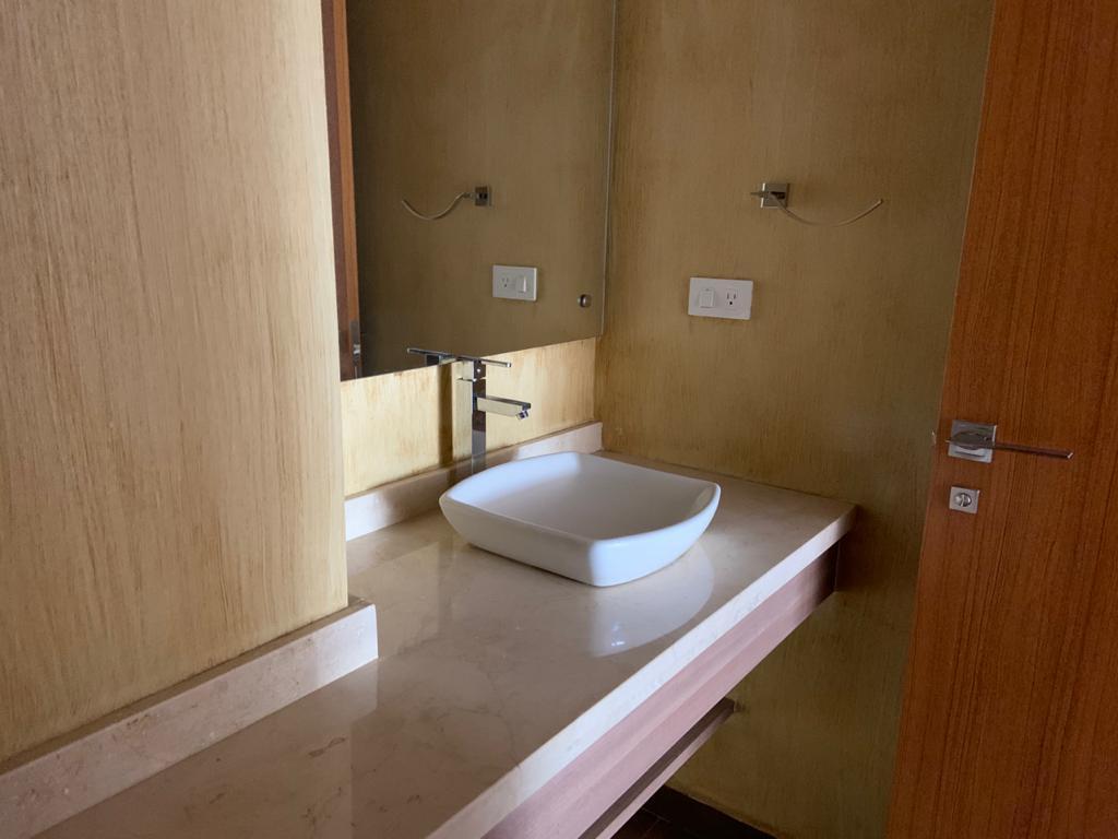 Oportunidad Cumbaya Venta Departamento con Vista en Edificio de Lujo (Pr) — imagen 9
