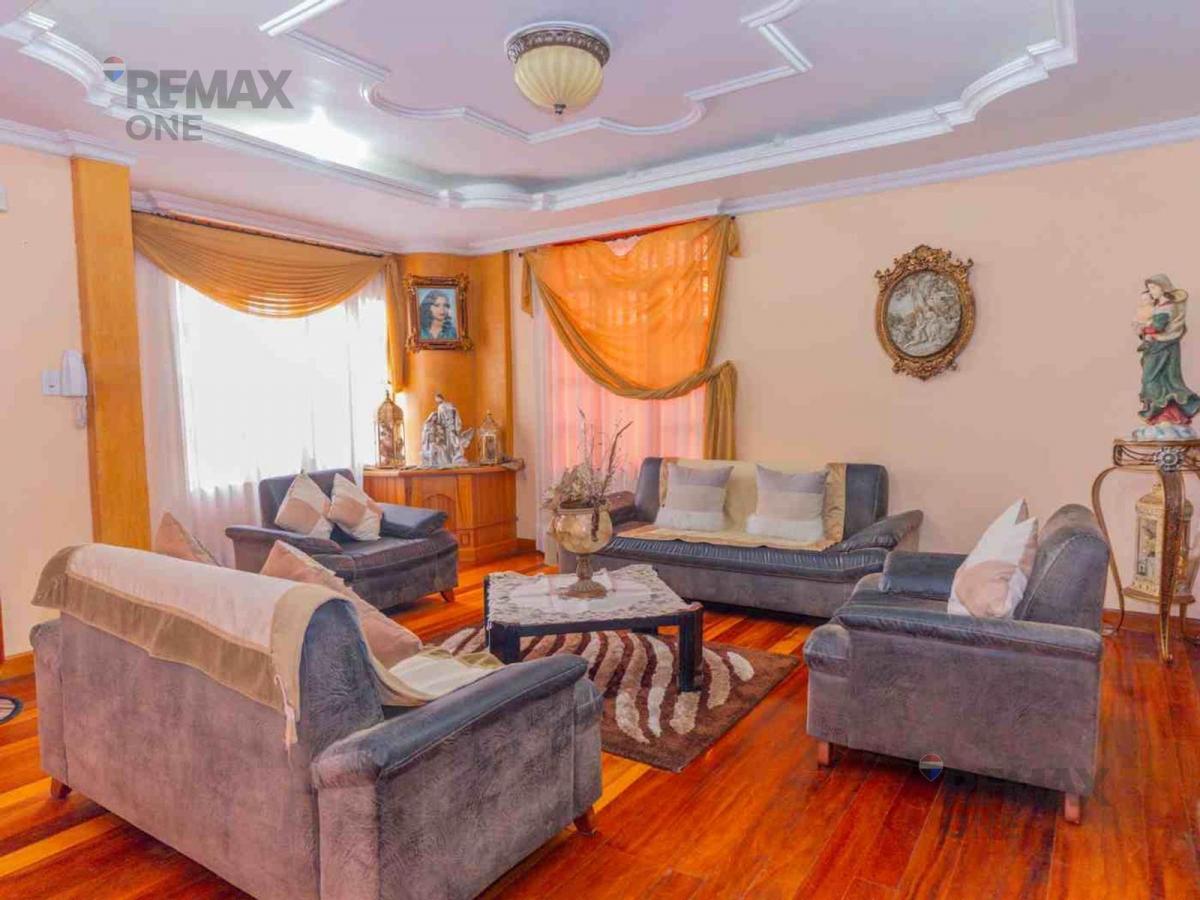 En Venta Lujosa Casa en Charasol Azogues — imagen 10
