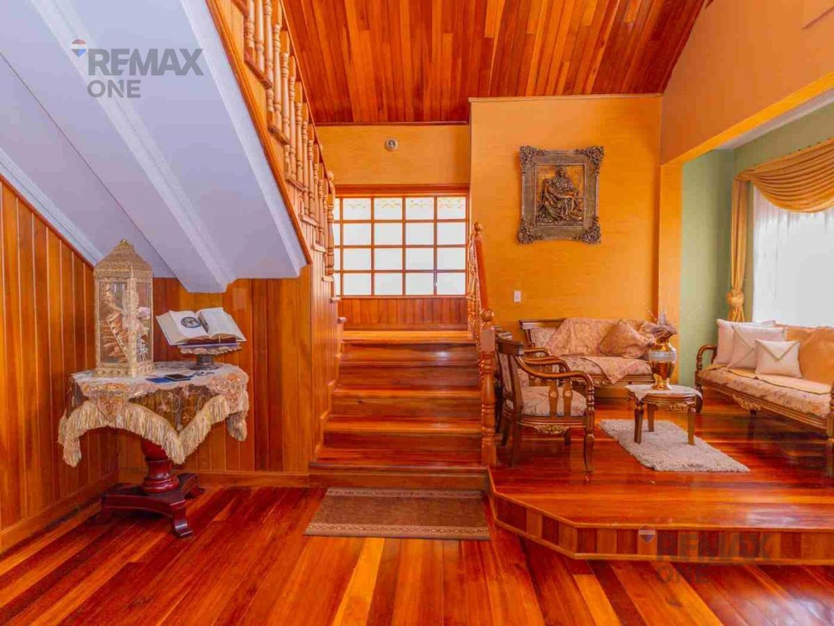 En Venta Lujosa Casa en Charasol Azogues — imagen 9
