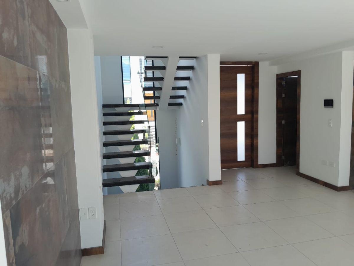 Casa de Venta por Estrenar con 280 m², 4 Dorm. en Conjunto Privado - Cumbaya — imagen 7