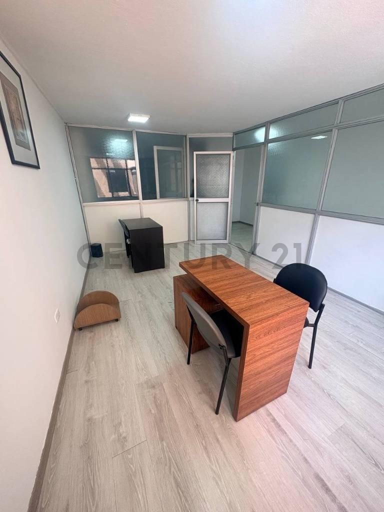 Oficina en Venta en Santa Prisca, Centro de Quito, Ascensor — imagen 8